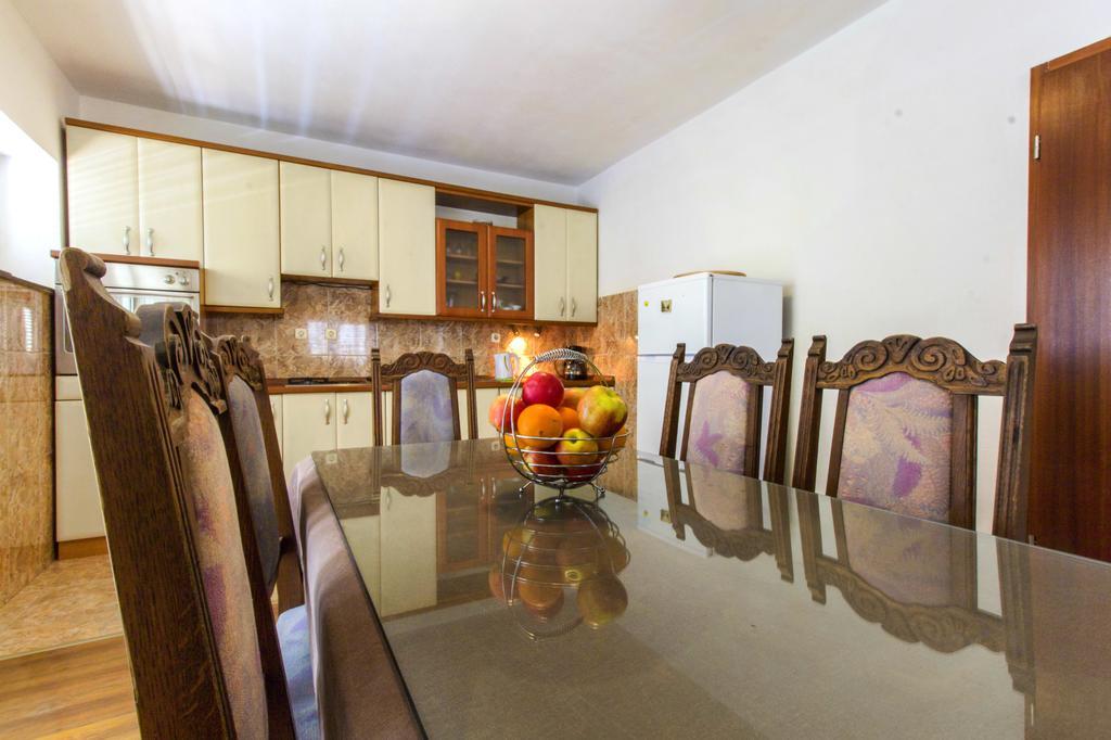 Barun Apartments คาชเตลา ภายนอก รูปภาพ